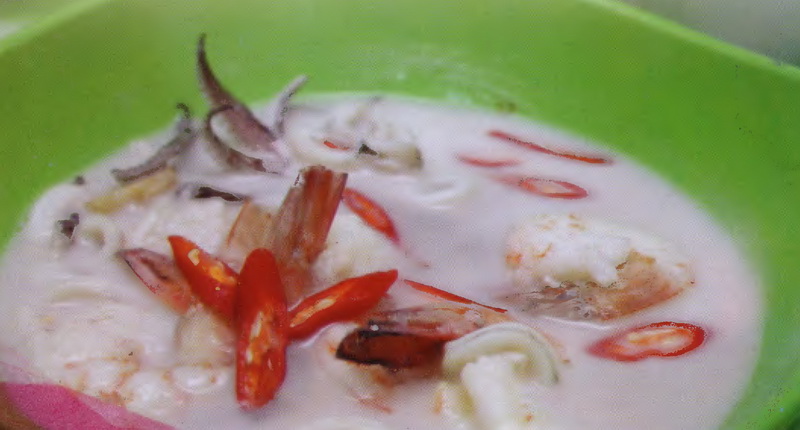 resep-seafood-coconut-soup